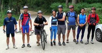 grupo de 8 ciclista nos capunchos