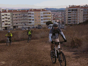 fotos v�rias dos ciclistas num passeio perto de Sintra